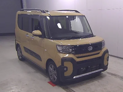 DAIHATSU TANTO FUN CROSS
