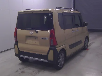 DAIHATSU TANTO FUN CROSS
