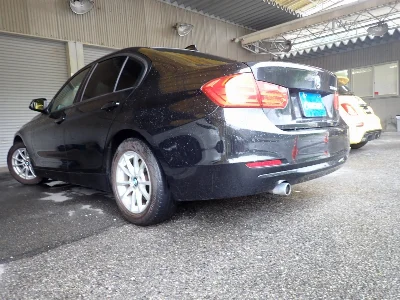 BMW 3 SERIES
