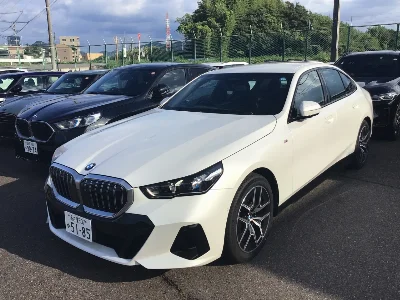 BMW 5 SERIES