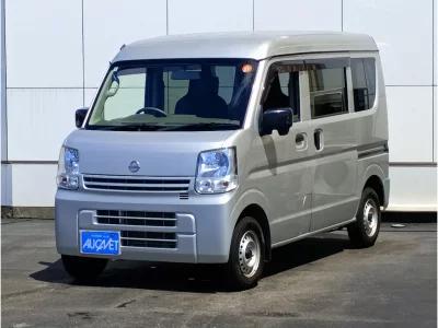 NISSAN CLIPPER VAN