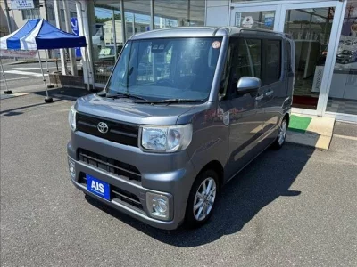 TOYOTA PIXIS MEGA