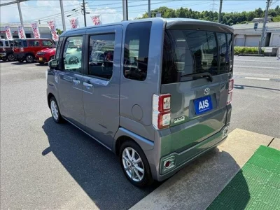 TOYOTA PIXIS MEGA
