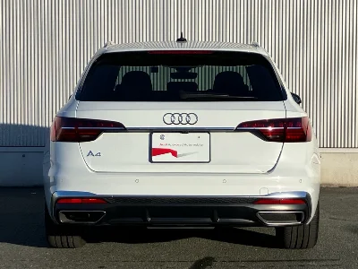 AUDI A4 AVANTE