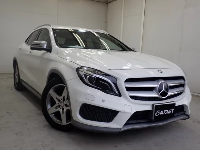 MERCEDES BENZ GLA