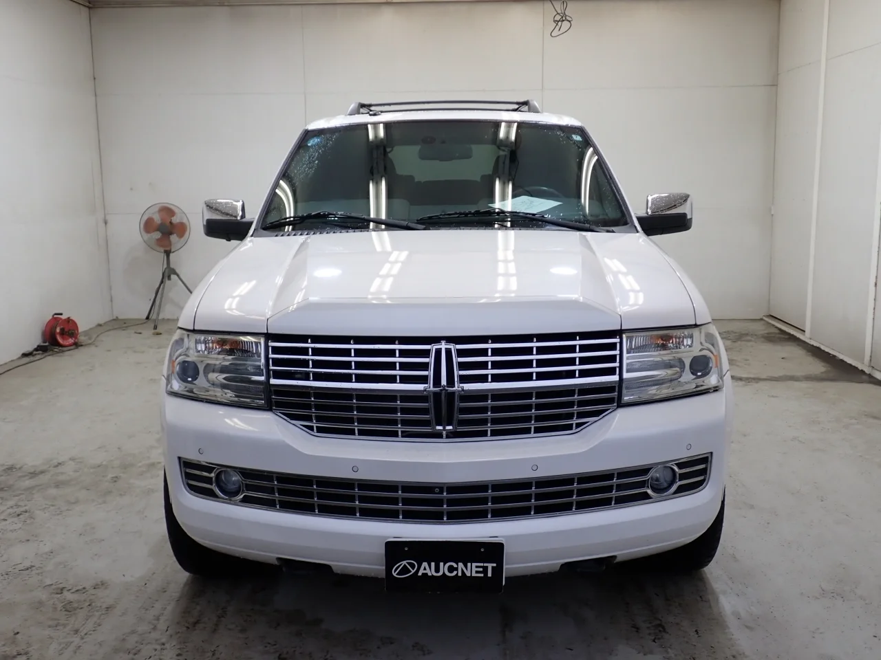 Lincoln Navigator  с аукциона в Японии