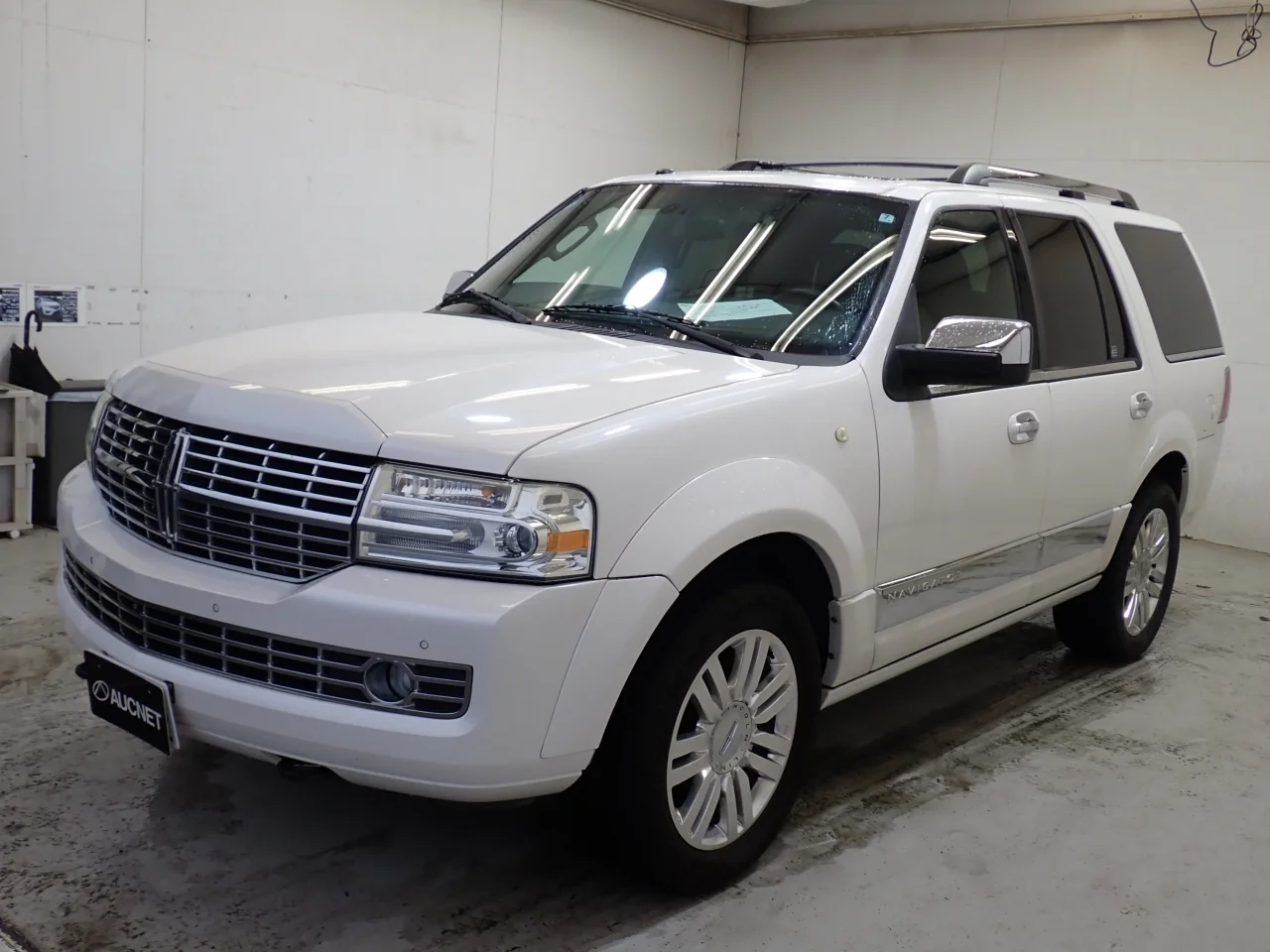 Lincoln Navigator  с аукциона в Японии