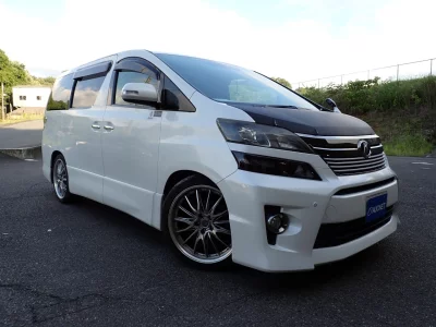 TOYOTA VELLFIRE