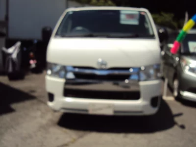 TOYOTA HIACE VAN