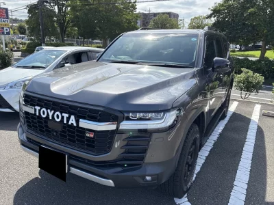 TOYOTA LAND CRUISER