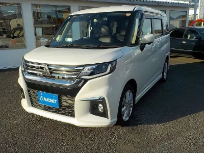 MITSUBISHI DELICA D2
