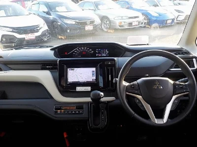 MITSUBISHI DELICA D2