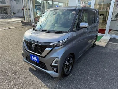 NISSAN ROOX