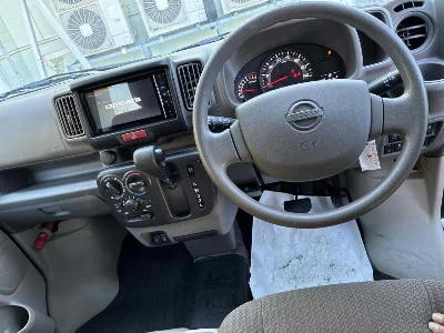 NISSAN CLIPPER VAN