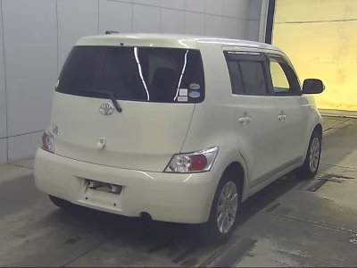 TOYOTA BB