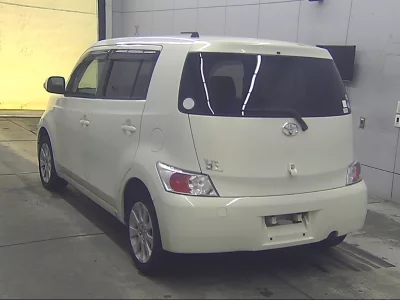 TOYOTA BB