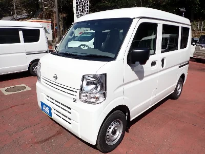 NISSAN CLIPPER VAN