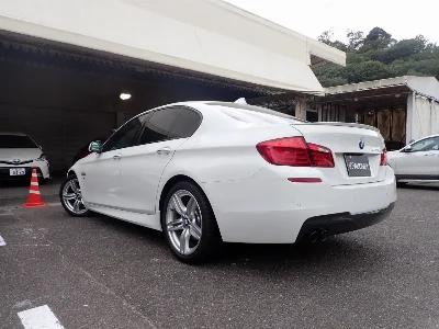 BMW 5 SERIES