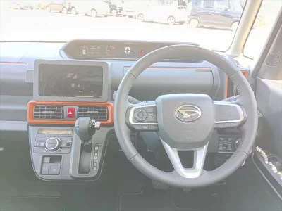 DAIHATSU TANTO FUN CROSS