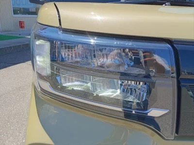 DAIHATSU TANTO FUN CROSS