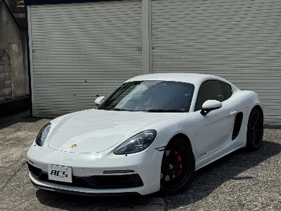 PORSCHE 718 CAYMAN