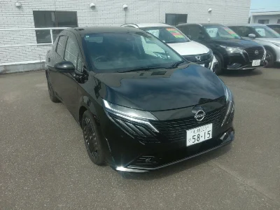 NISSAN AURA