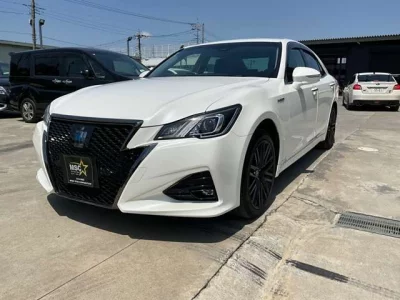 TOYOTA CROWN