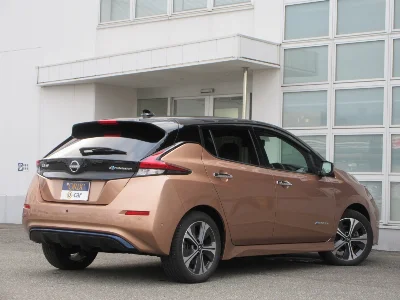 NISSAN LEAF