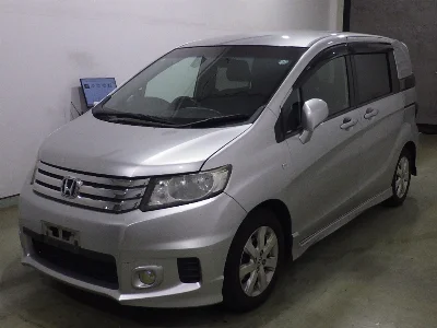 HONDA FREED SPIKE