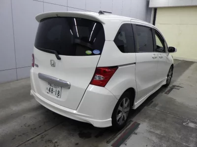 HONDA FREED