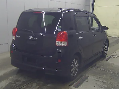 TOYOTA PORTE