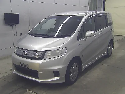 HONDA FREED SPIKE