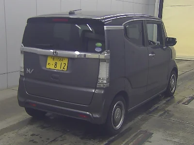 HONDA N BOX SLASH
