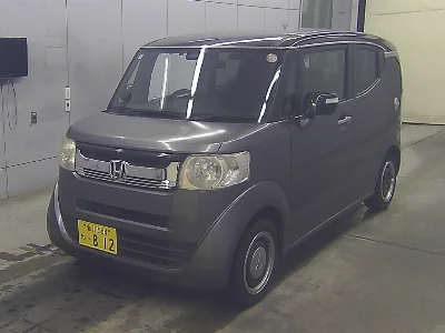HONDA N BOX SLASH