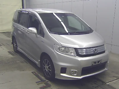 HONDA FREED SPIKE