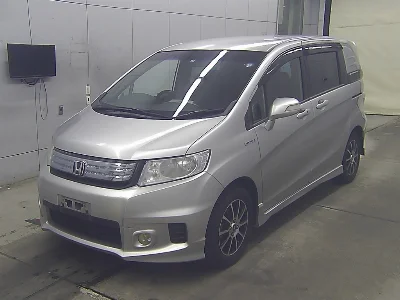HONDA FREED SPIKE