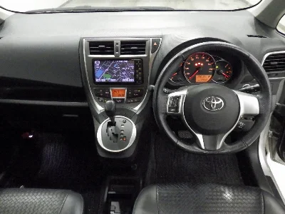 TOYOTA RACTIS