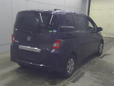 HONDA FREED SPIKE