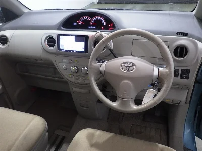 TOYOTA PORTE