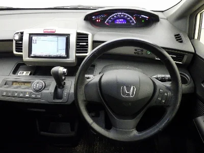 HONDA FREED SPIKE