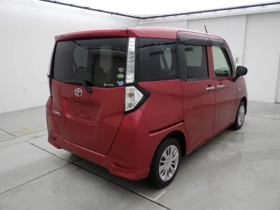 TOYOTA TANK