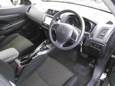 MITSUBISHI RVR