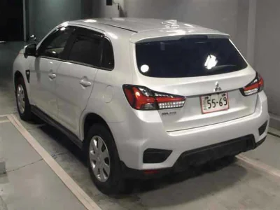 MITSUBISHI RVR