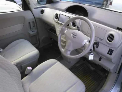 TOYOTA PORTE
