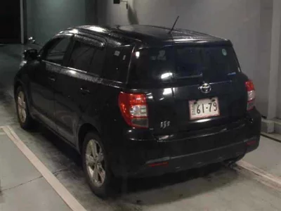 TOYOTA IST
