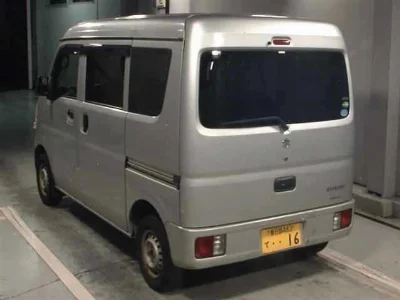 NISSAN CLIPPER VAN