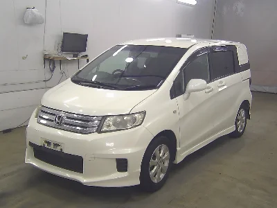 HONDA FREED SPIKE