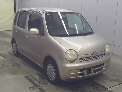 DAIHATSU MOVE LATTE