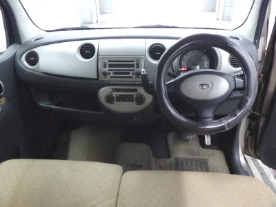 DAIHATSU MOVE LATTE