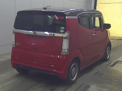 HONDA N BOX SLASH